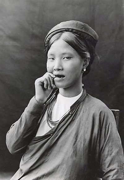 Nhuộn răng đen